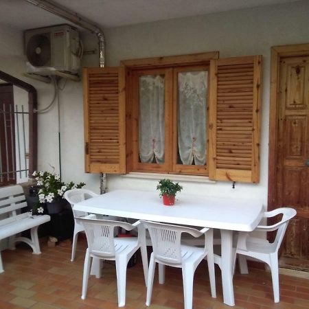 Villetta A Schiera Fiumefreddo Bruzio Exterior foto